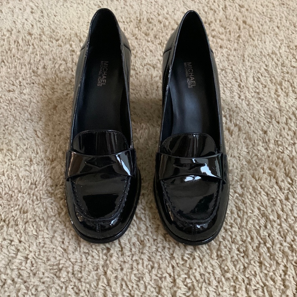 MICHAEL MICHAEL KORS
Buchanan Loafer Pumps